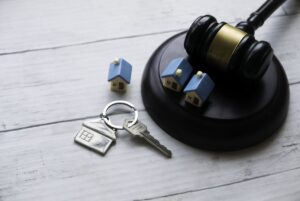Comment se passe l'attribution du logement pendant un divorce